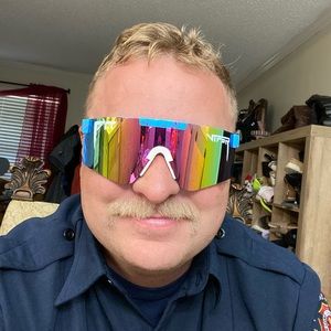 Meet your Posher, Jonathan